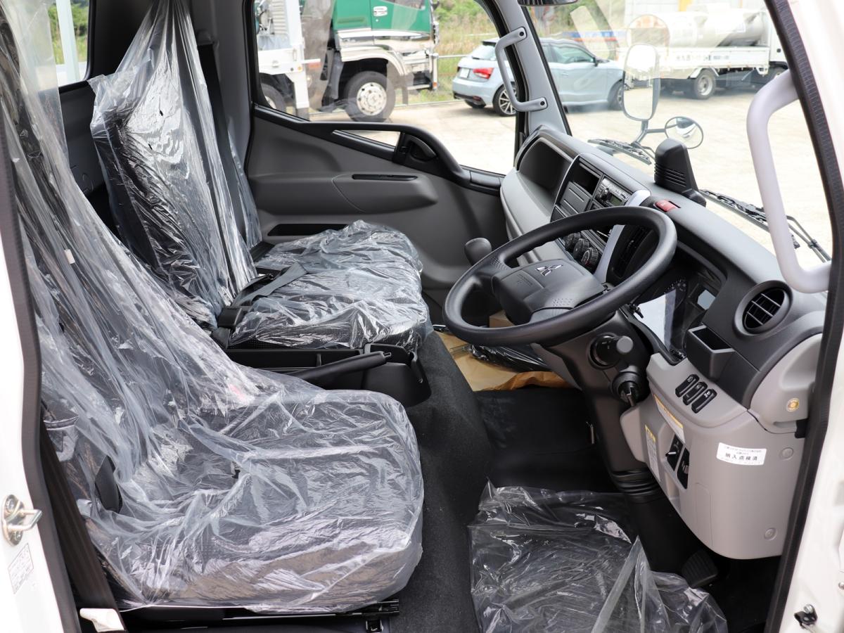 中古平ボディ 三菱ふそう キャンター