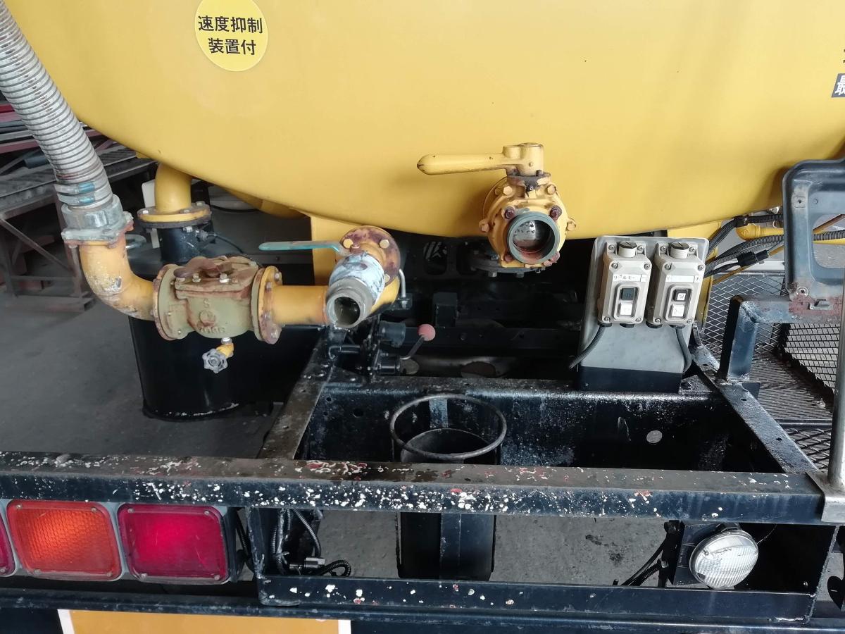 中古散水車 三菱ふそう ファイター