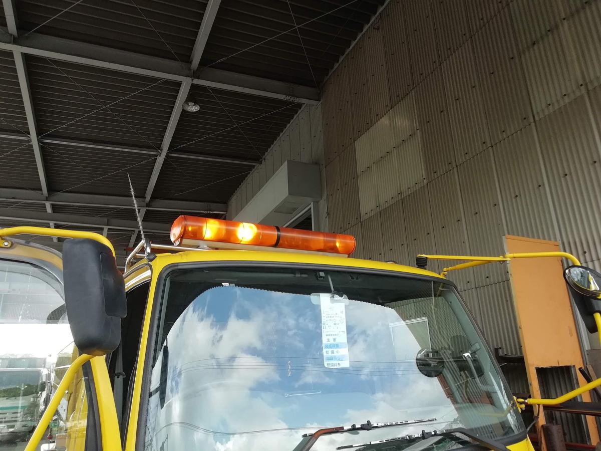 中古散水車 三菱ふそう ファイター