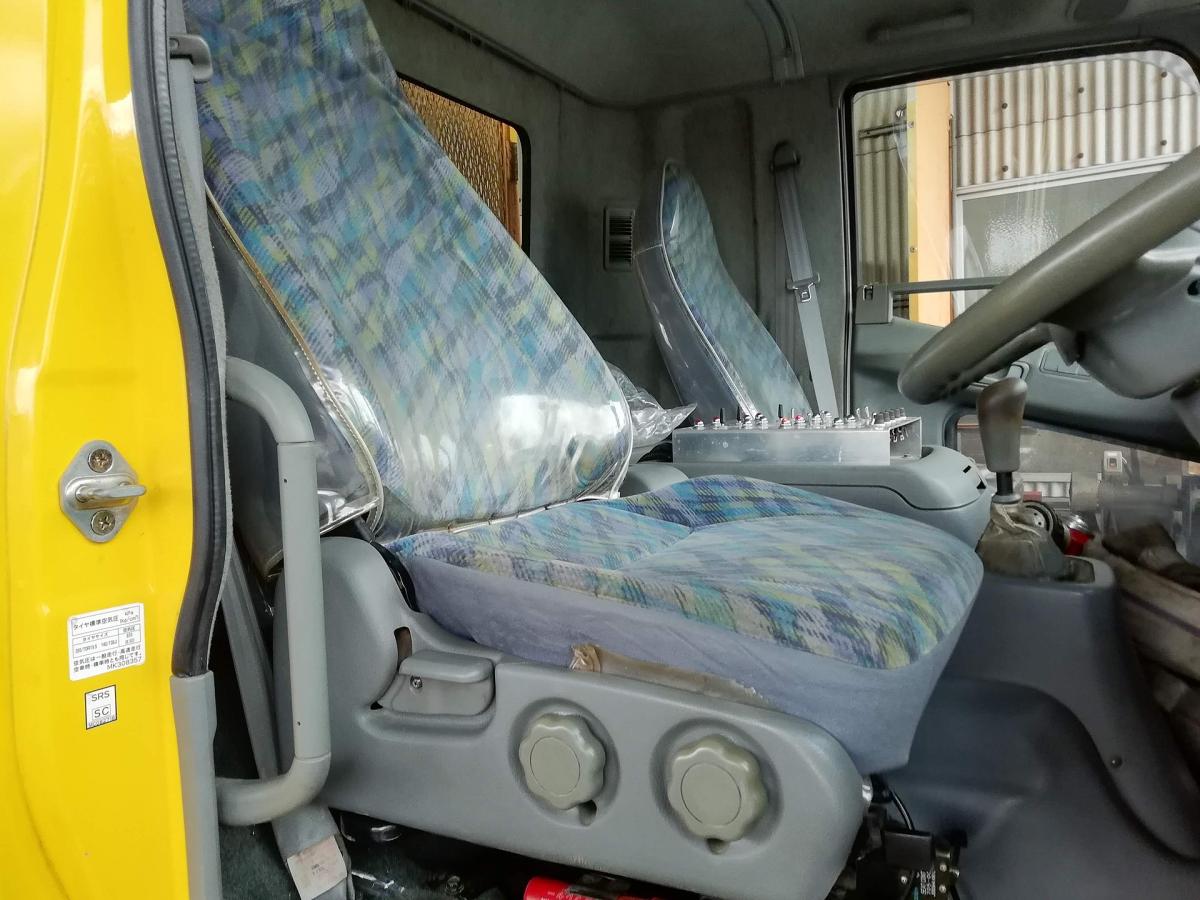 中古散水車 三菱ふそう ファイター