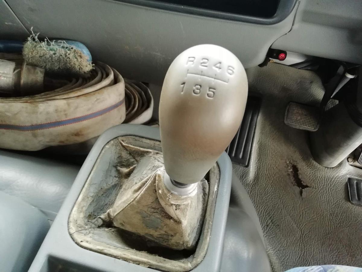 中古散水車 三菱ふそう ファイター