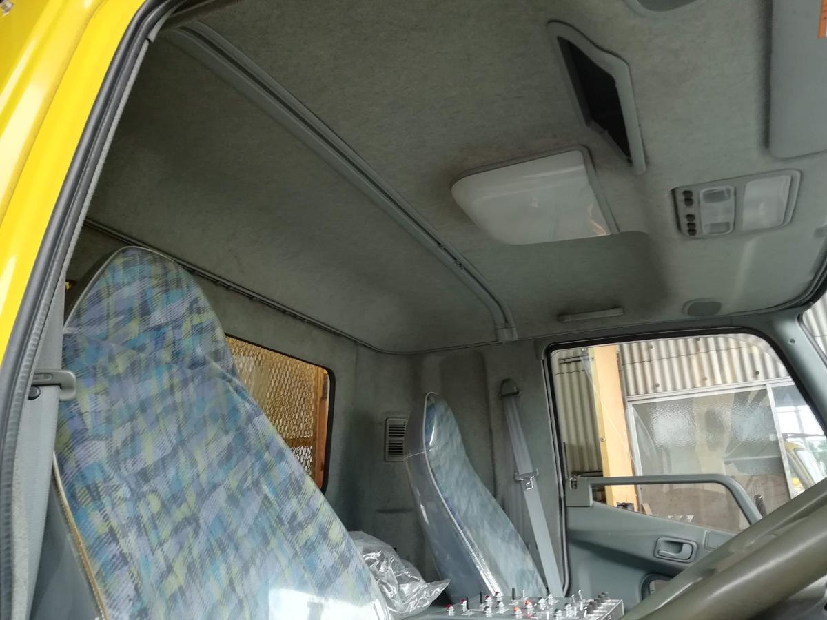 中古散水車 三菱ふそう ファイター