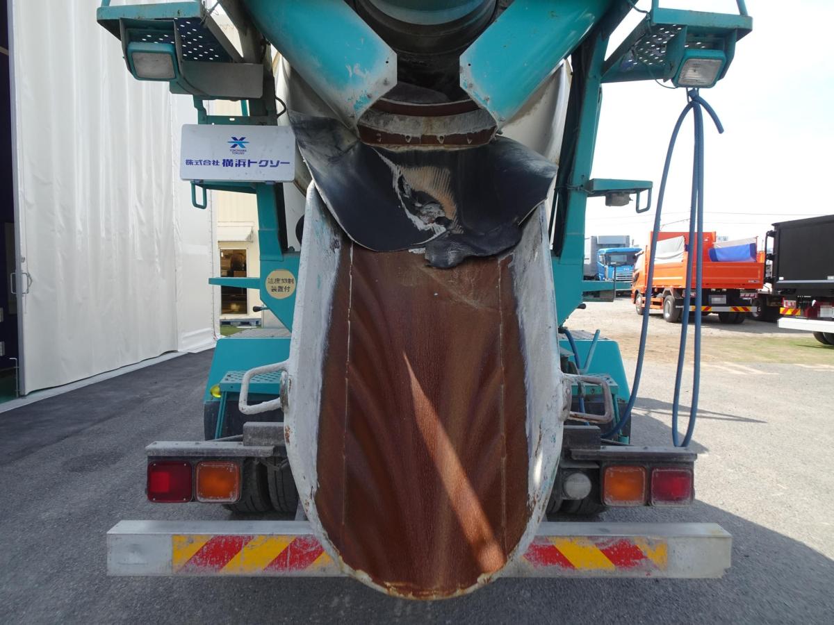 中古ミキサー車(生コン車) いすゞ フォワード