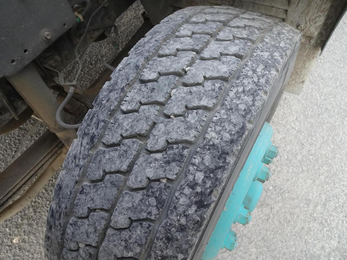 中古ミキサー車(生コン車) いすゞ フォワード