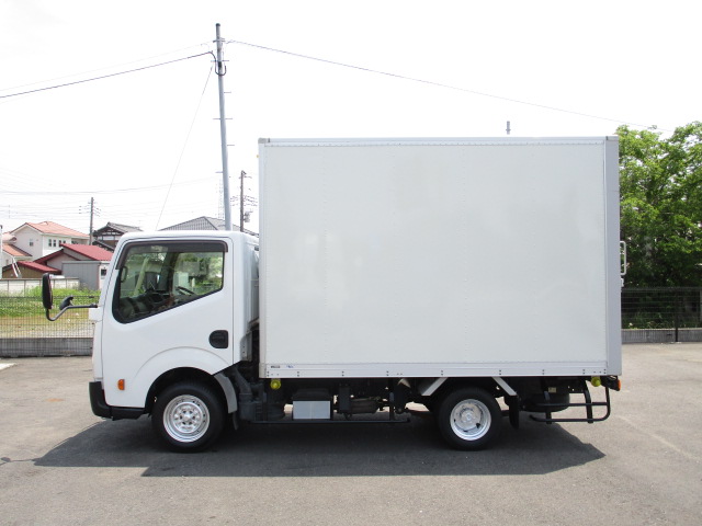 中古アルミバン ニッサン アトラス