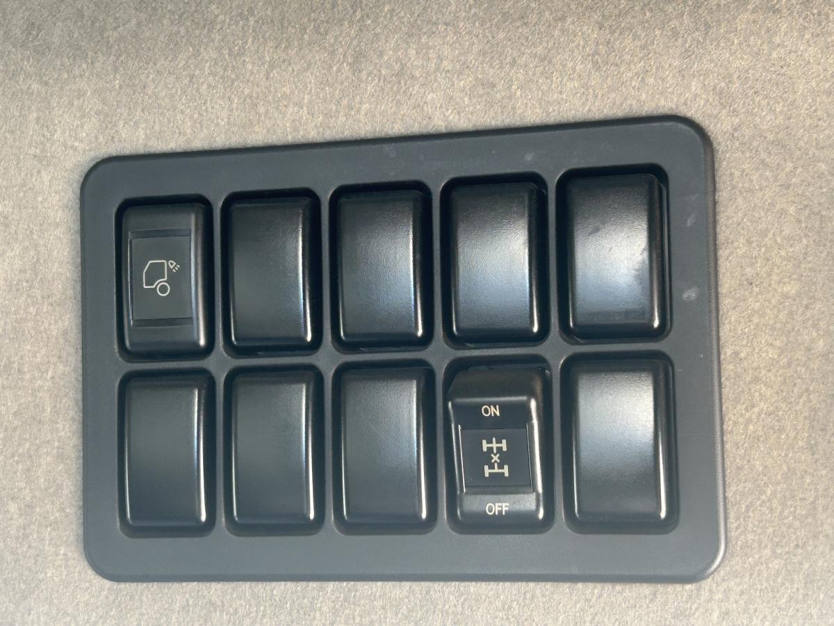 中古トラクタ いすゞ ギガ