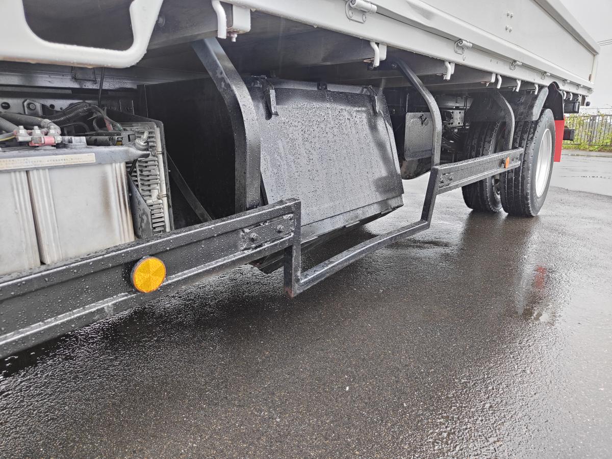 中古平ボディ 三菱ふそう キャンター