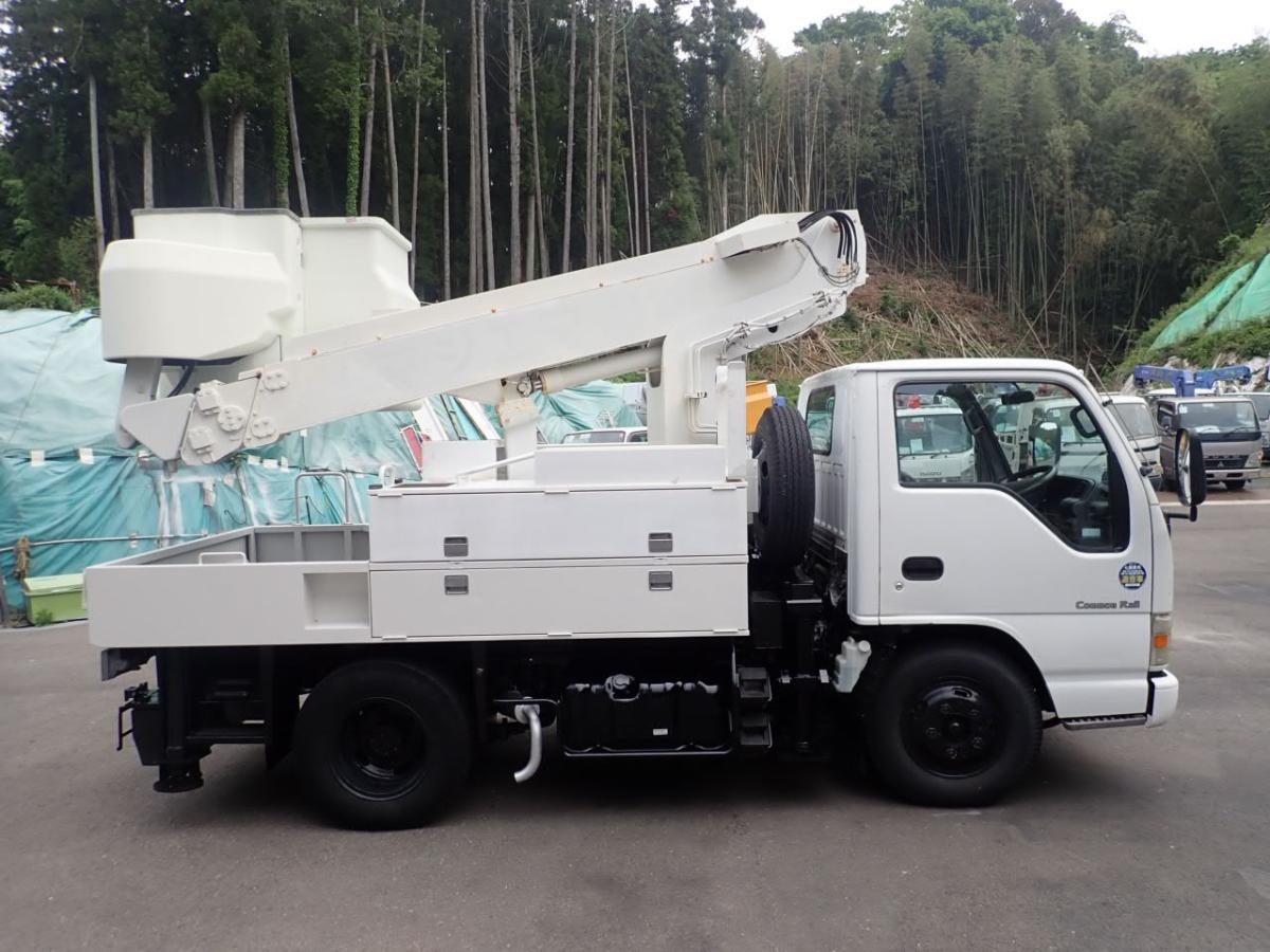 中古高所作業車 ニッサン アトラス