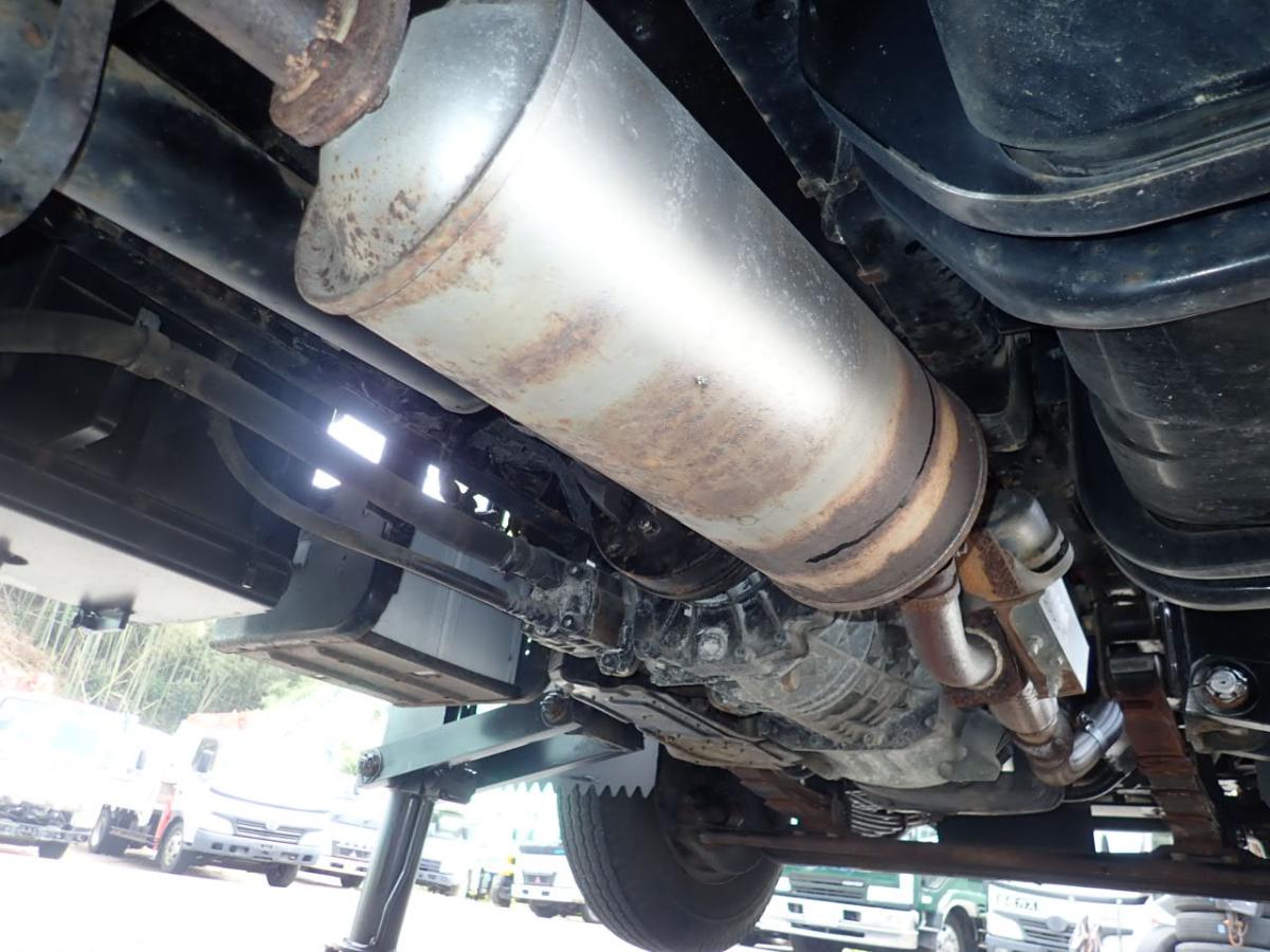 中古高所作業車 ニッサン アトラス