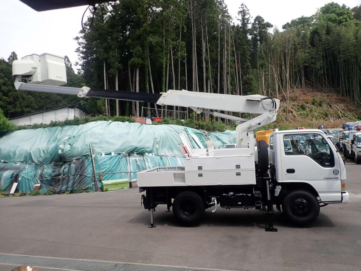 中古高所作業車 ニッサン アトラス