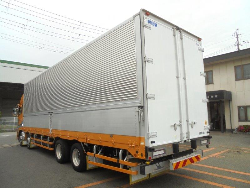 中古アルミウィング UDトラックス クオン