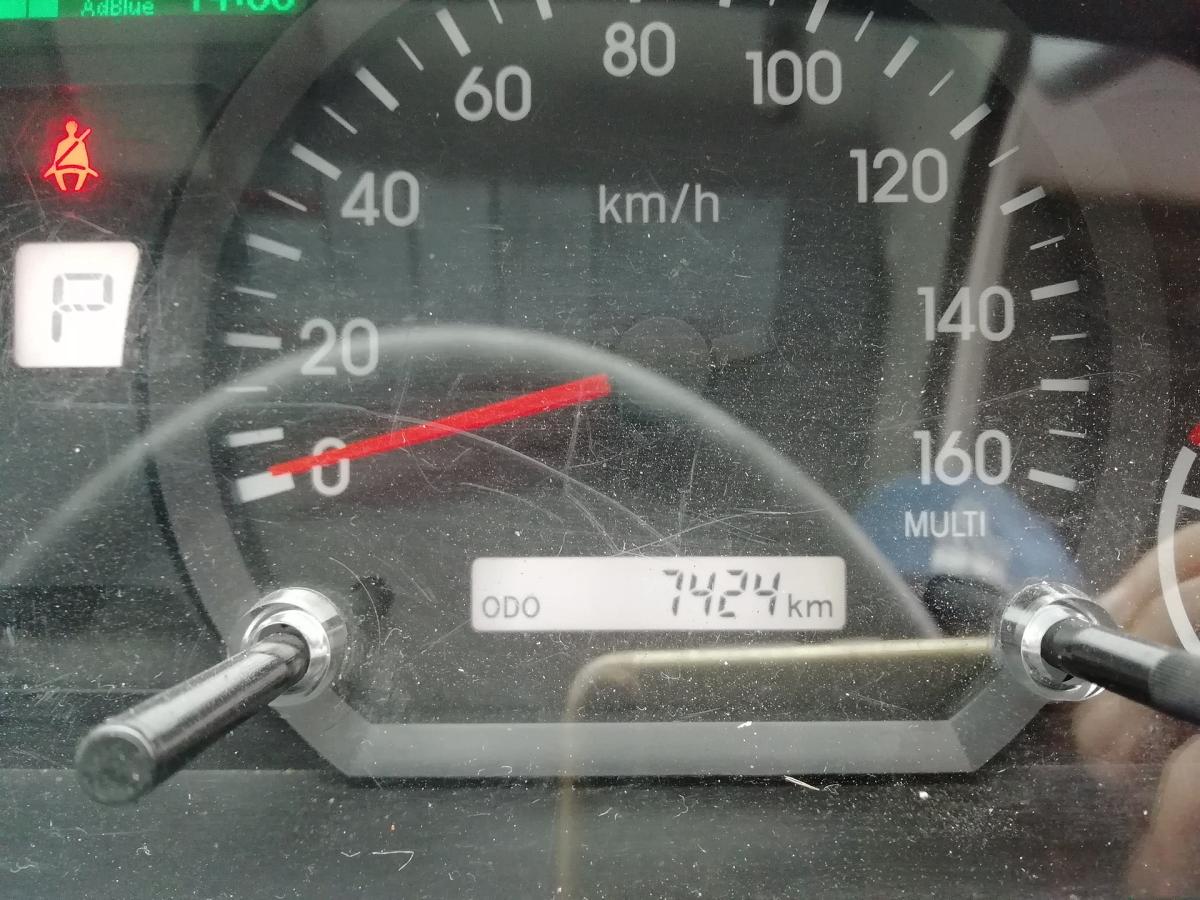 中古散水車 いすゞ エルフ