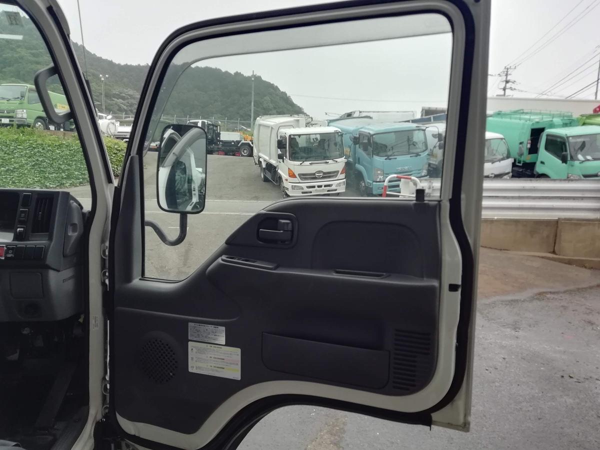 中古散水車 いすゞ エルフ