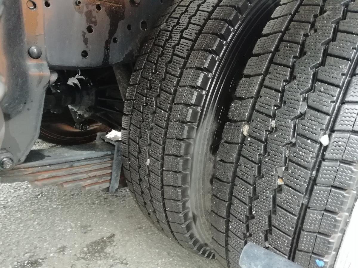 中古散水車 いすゞ エルフ