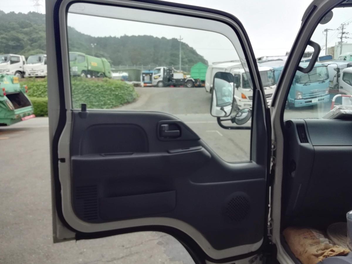 中古散水車 いすゞ エルフ