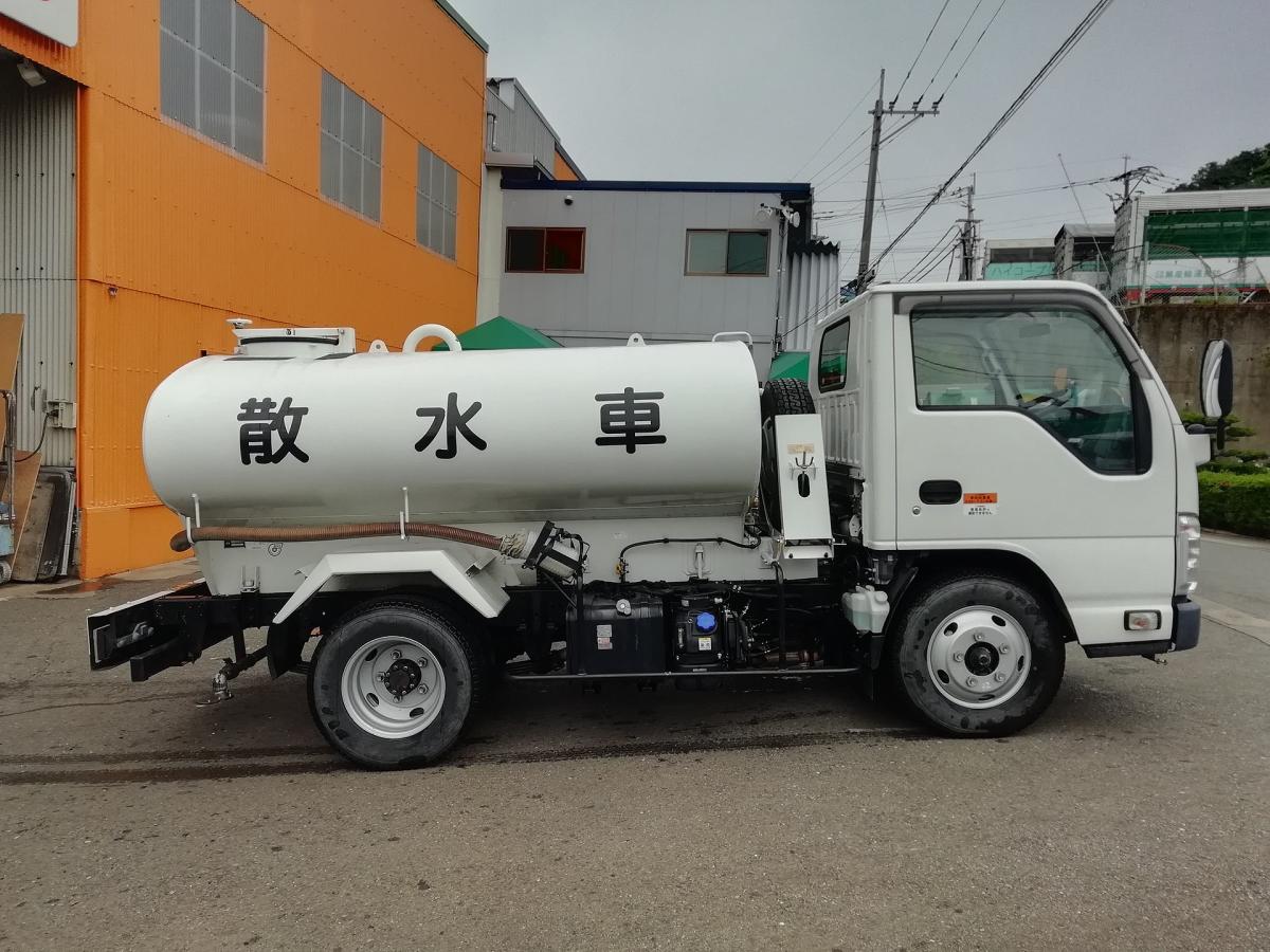 中古散水車 いすゞ エルフ