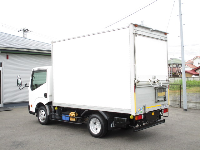 中古アルミバン ニッサン アトラス