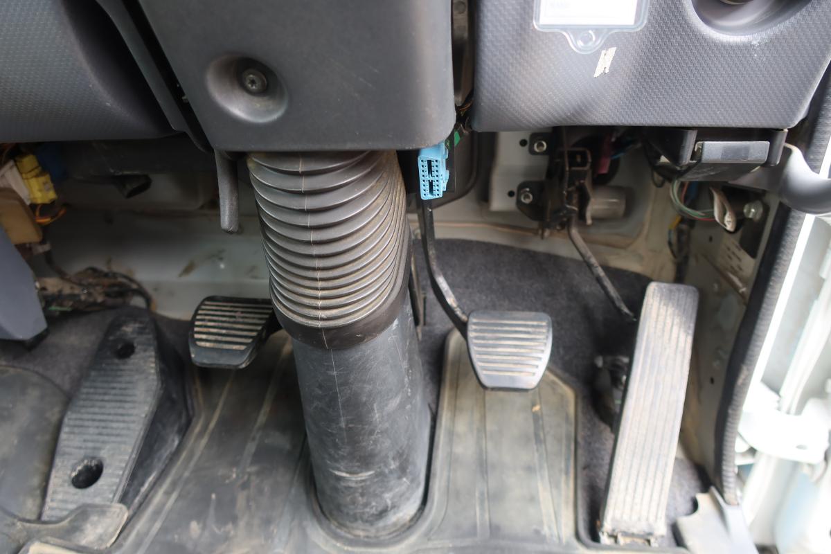 中古コンテナ車 いすゞ フォワード