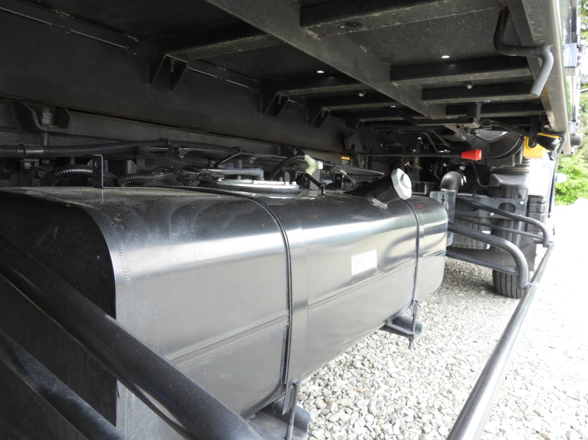 中古キャリアカー(積載車) 三菱ふそう キャンター