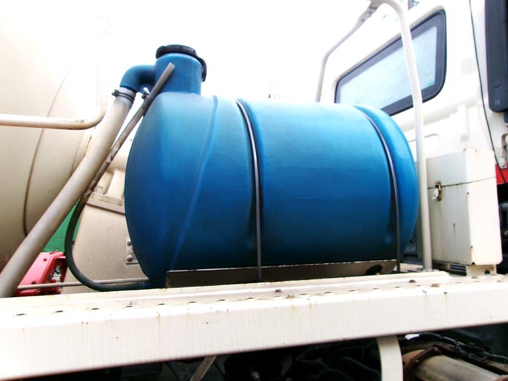 中古ミキサー車(生コン車) 日野 プロフィア