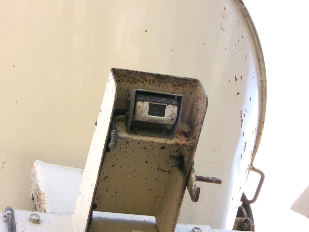 中古ミキサー車(生コン車) 日野 プロフィア