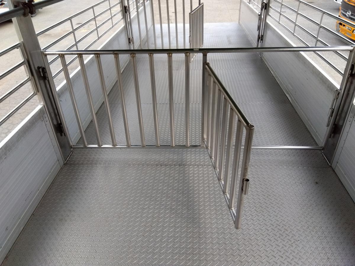 中古平アルミブロック いすゞ ギガ