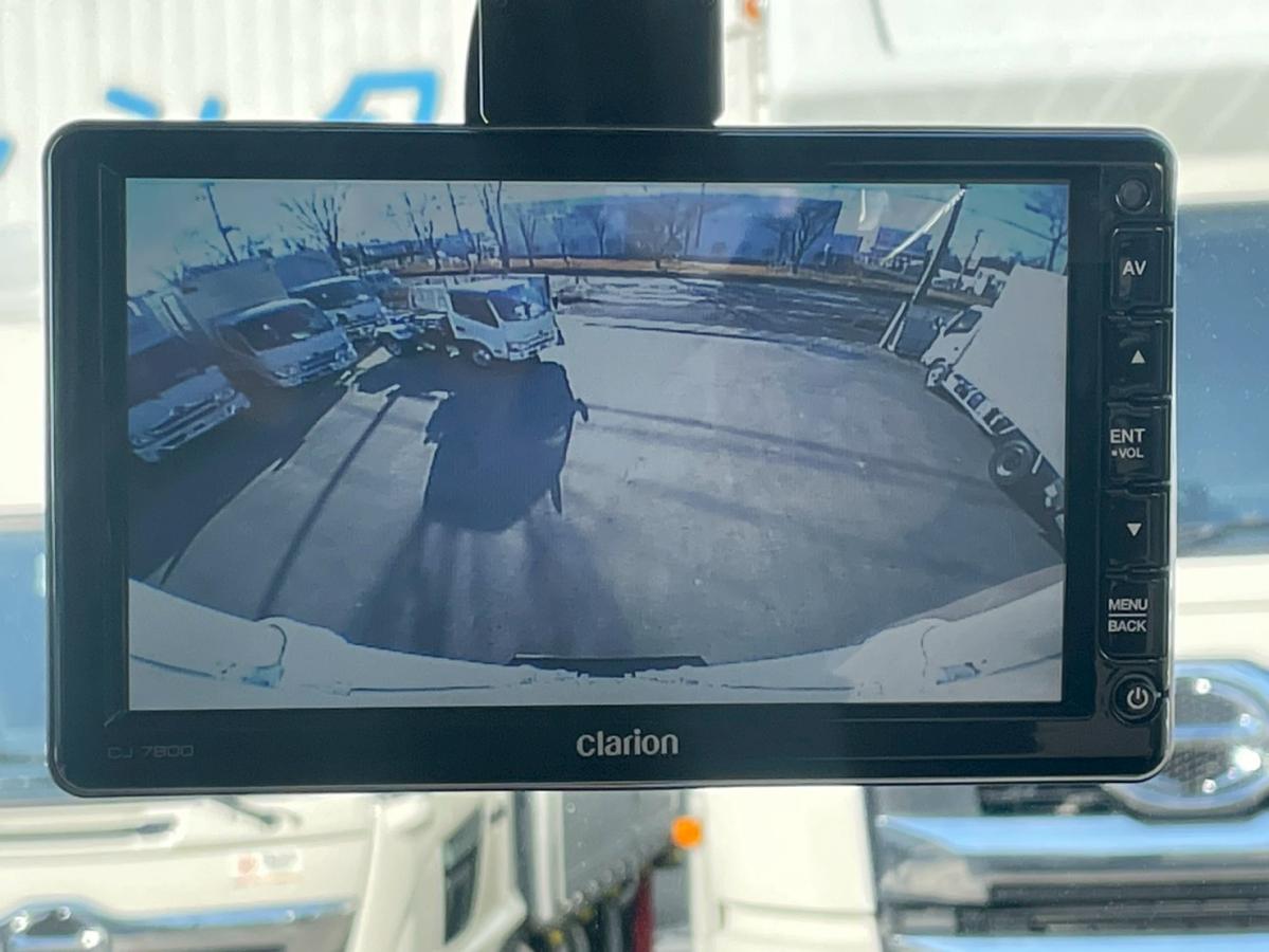 中古冷凍バン 三菱ふそう キャンター