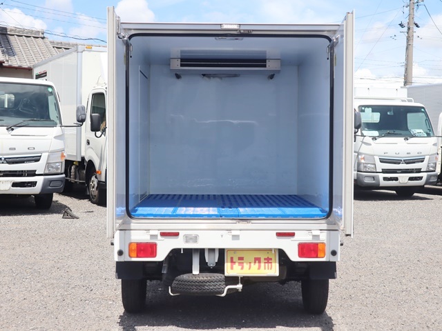 中古冷凍バン 三菱 ミニキャブ