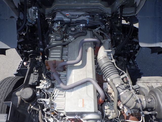 中古トラクタ 日野 