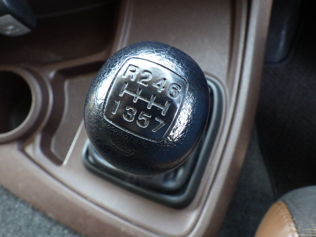 中古トラクタ 日野 