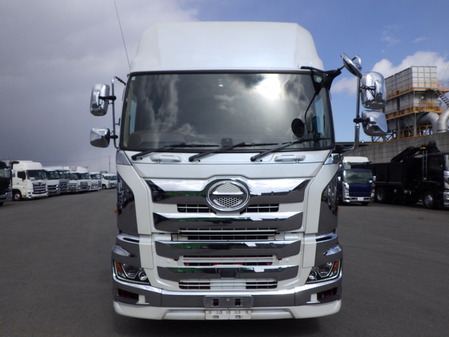 中古トラクタ 日野 