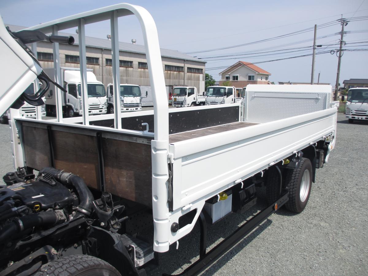 中古平ボディ いすゞ エルフ