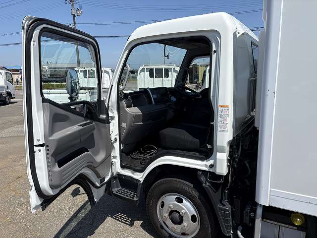 中古冷凍バン 三菱ふそう 