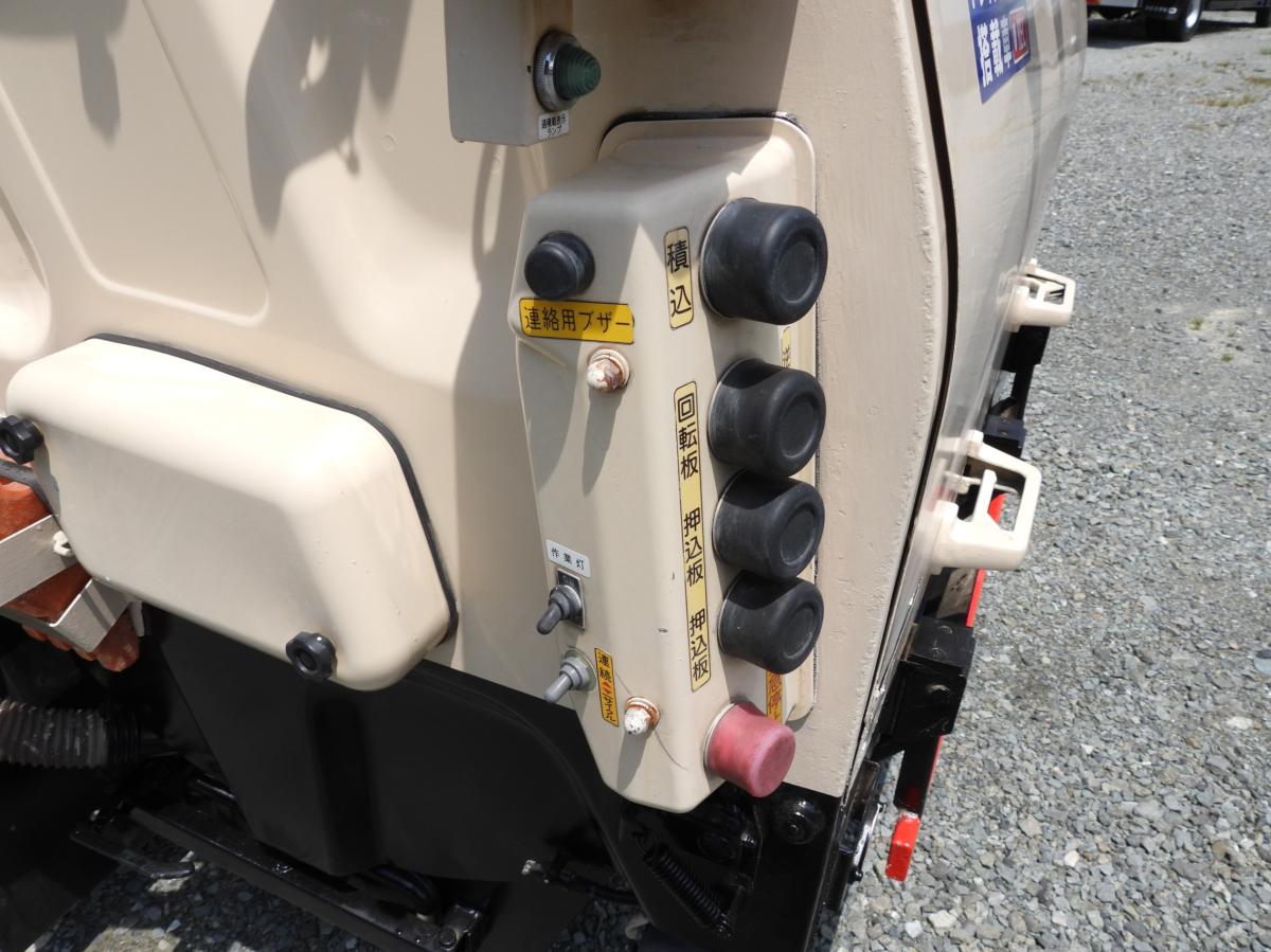 中古塵芥車(パッカー車) 日野 デュトロ