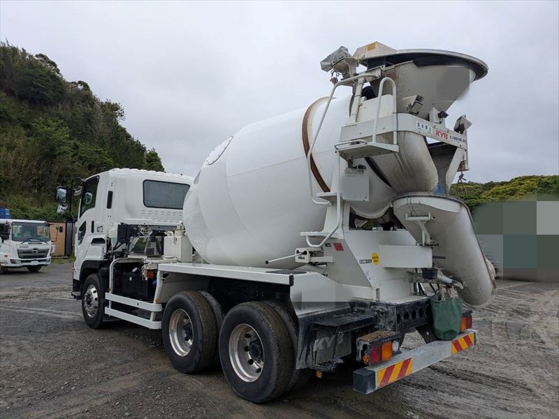 中古ミキサー車(生コン車) いすゞ ギガ