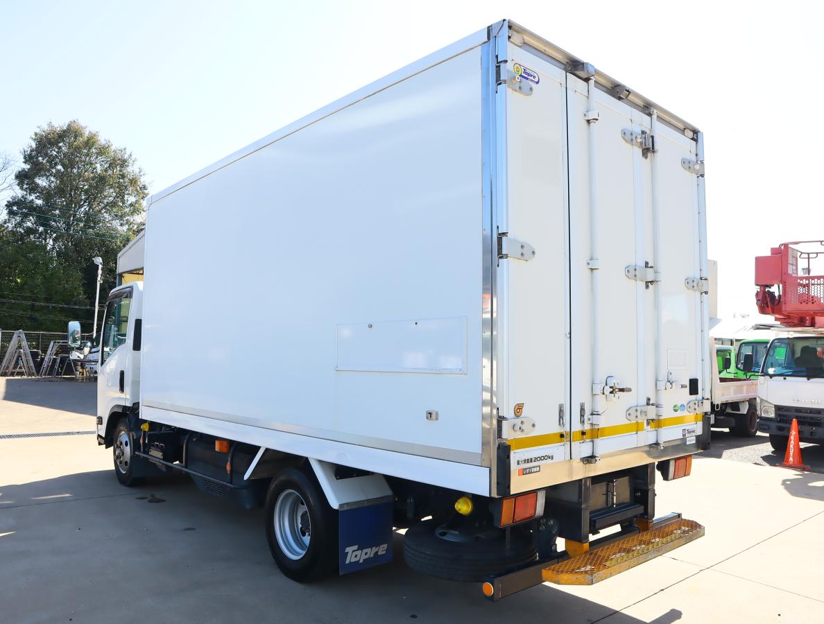 中古冷凍バン いすゞ エルフ