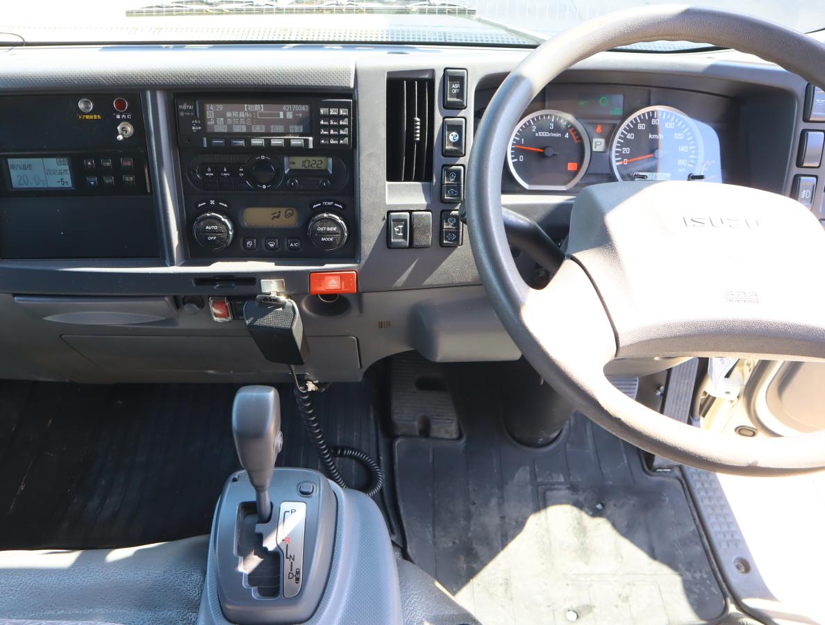 中古冷凍バン いすゞ エルフ