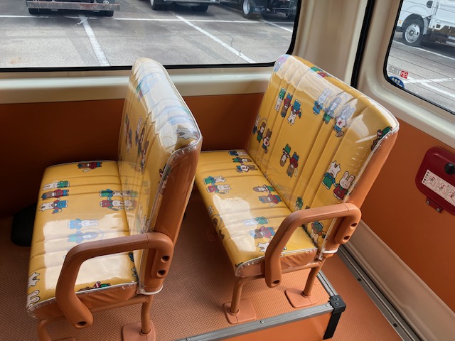 中古バス トヨタ ハイエース