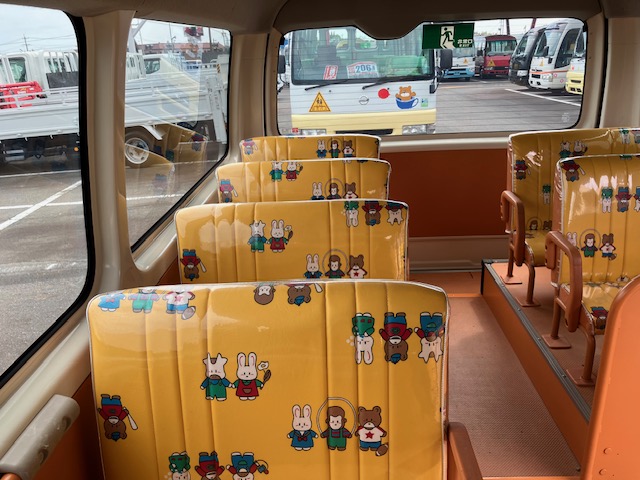 中古バス トヨタ ハイエース