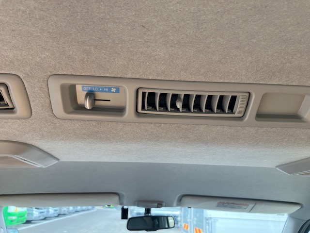 中古バス トヨタ ハイエース