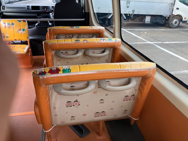 中古バス トヨタ ハイエース