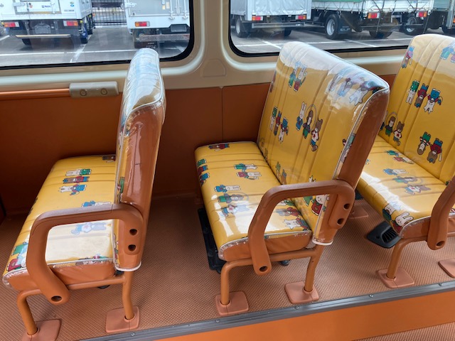 中古バス トヨタ ハイエース