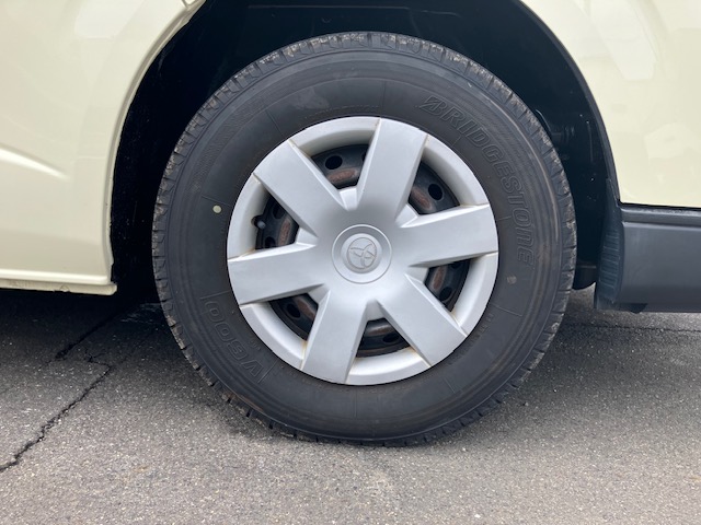 中古バス トヨタ ハイエース