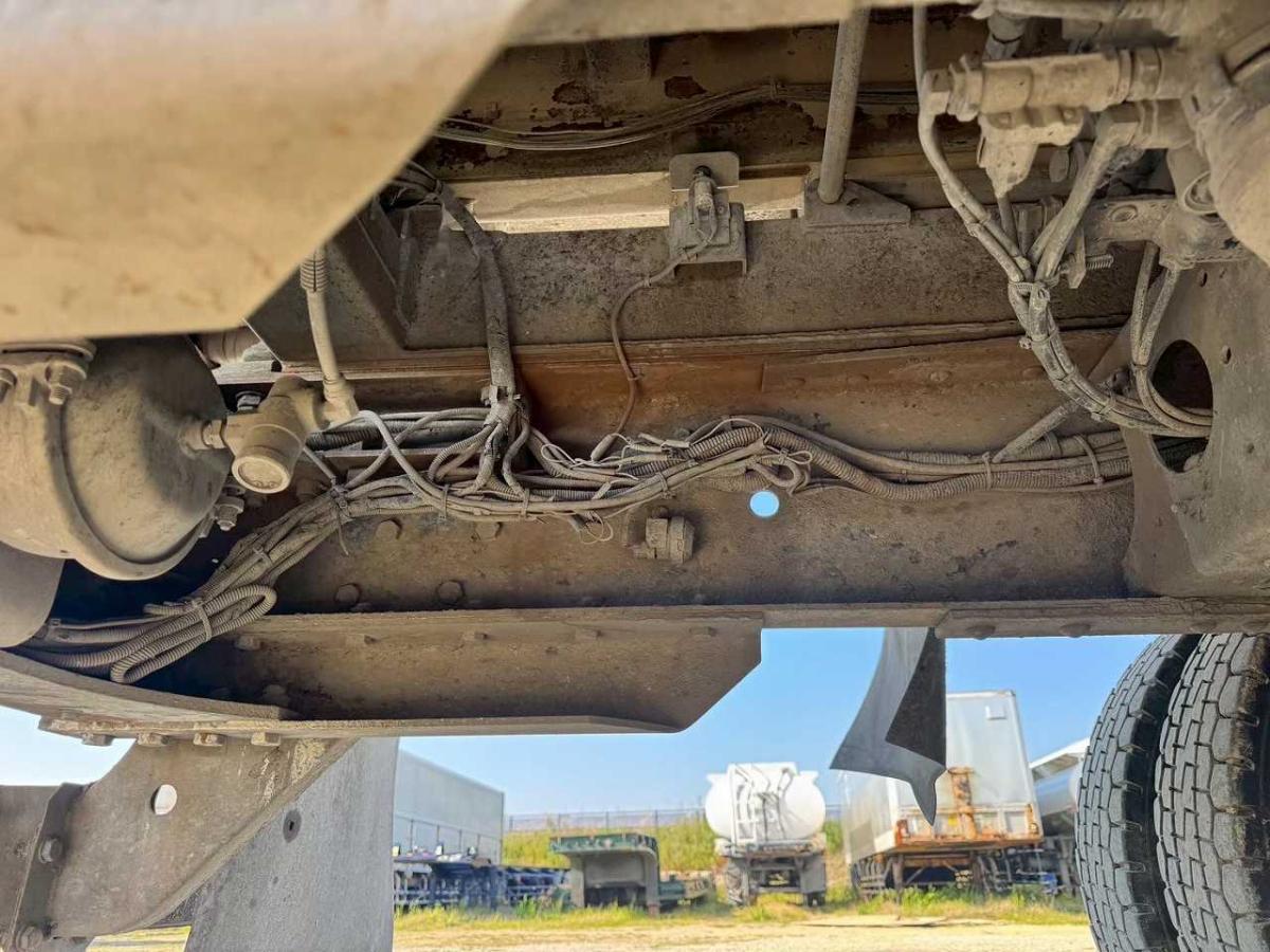 中古深ダンプ 日野 プロフィア