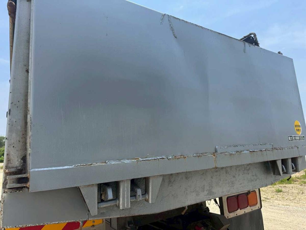 中古深ダンプ 日野 プロフィア