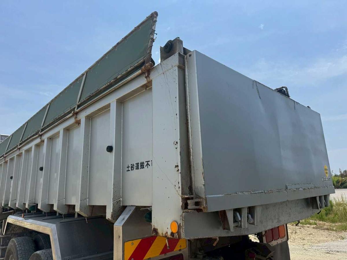 中古深ダンプ 日野 プロフィア