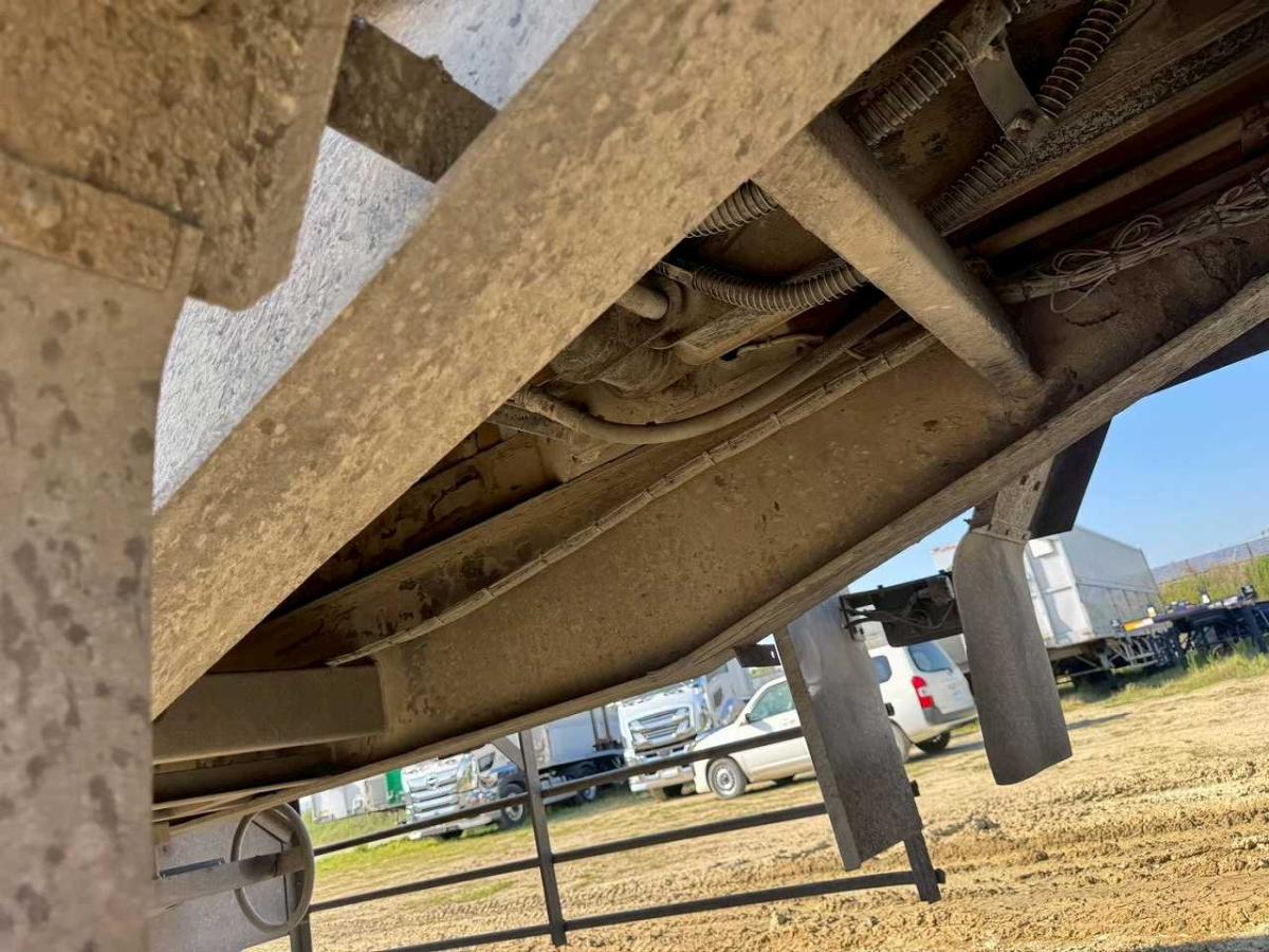 中古深ダンプ 日野 プロフィア