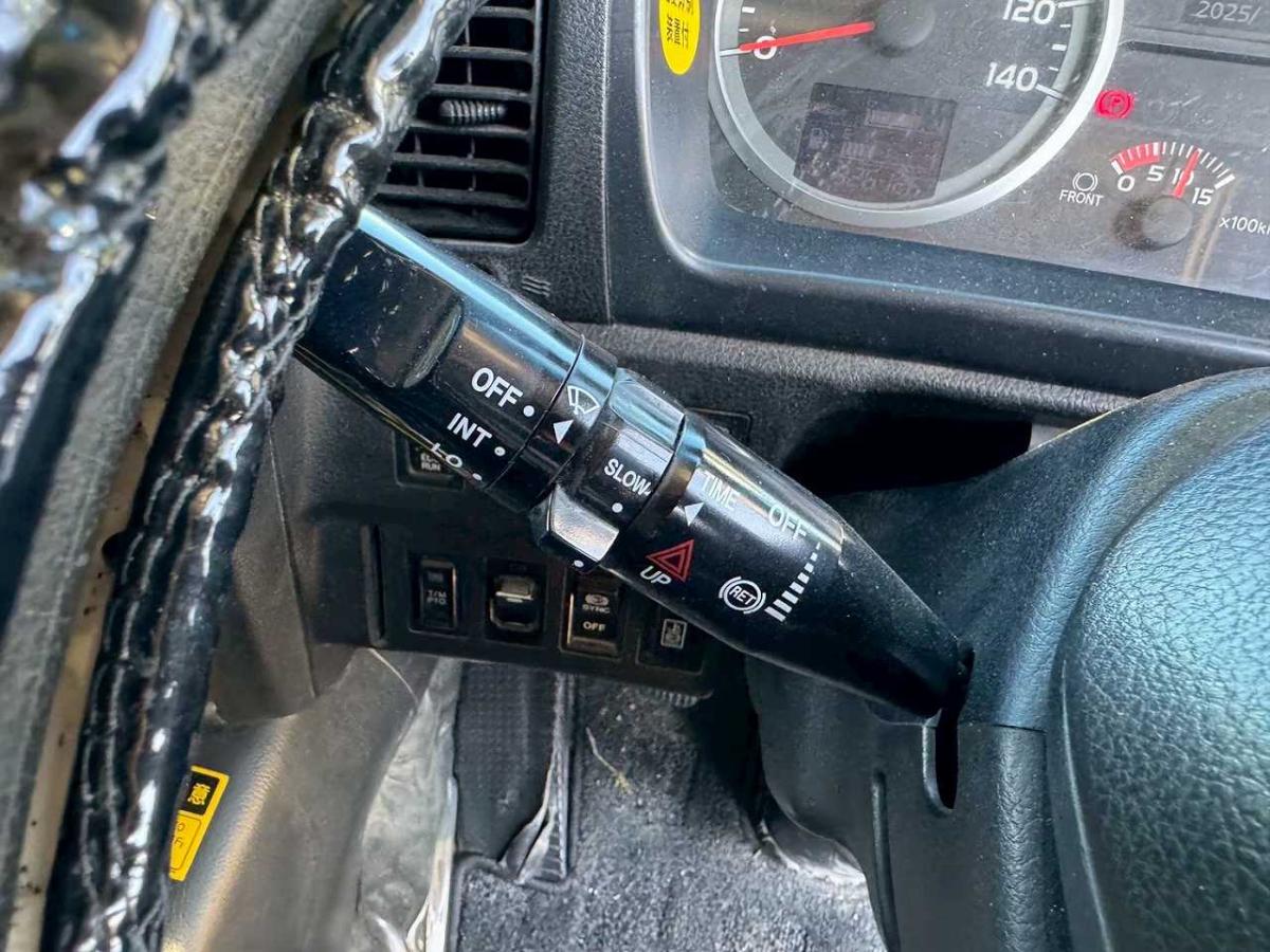 中古深ダンプ 日野 プロフィア