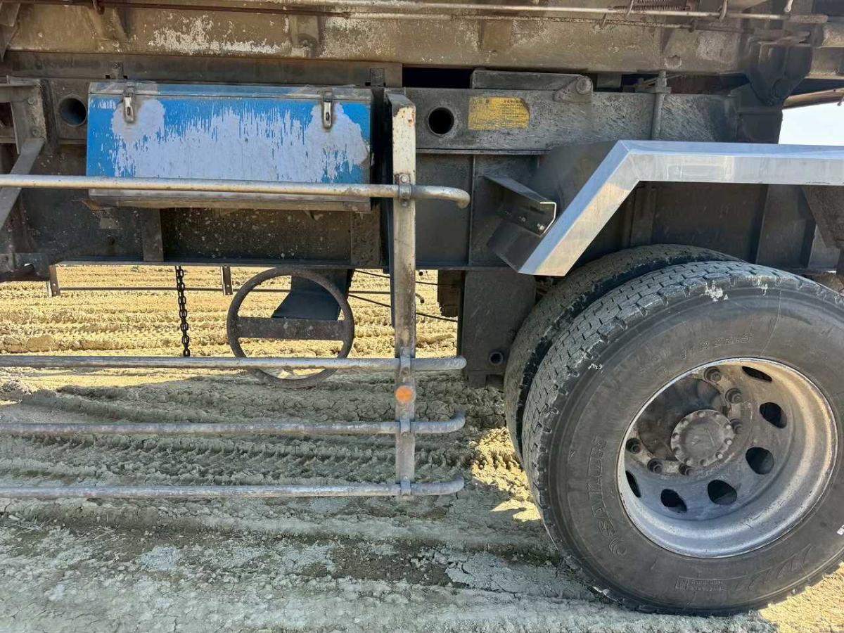 中古深ダンプ 日野 プロフィア