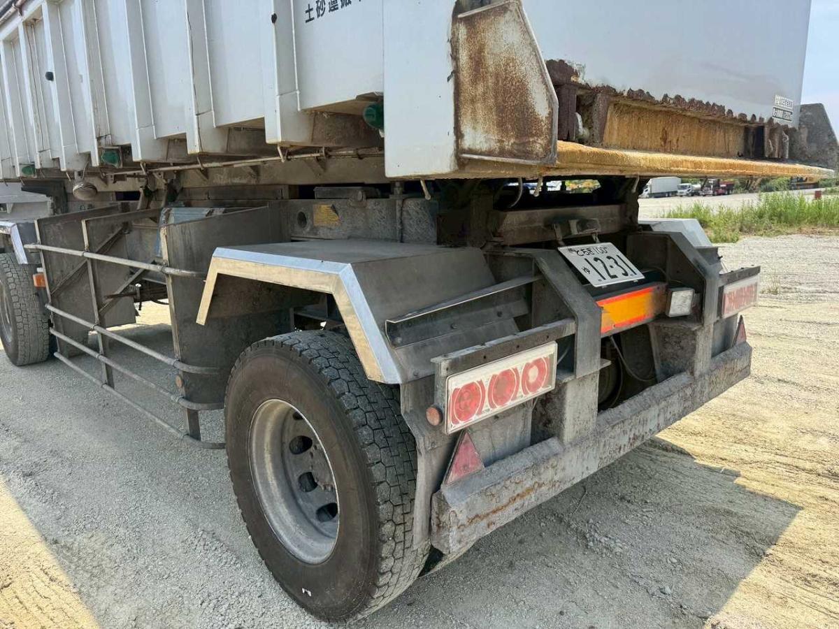 中古深ダンプ 日野 プロフィア